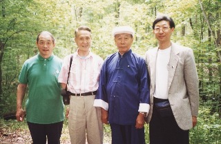 左二起: 周宗華, 鍾大振及李錦濤師傅